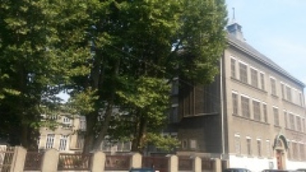 Budynek szkolny (21 dzielnica Wiednia)